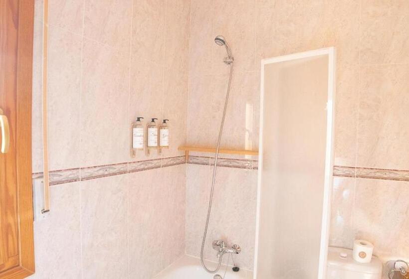 پانسیون Hostal Casa Rural Rosa Nonna