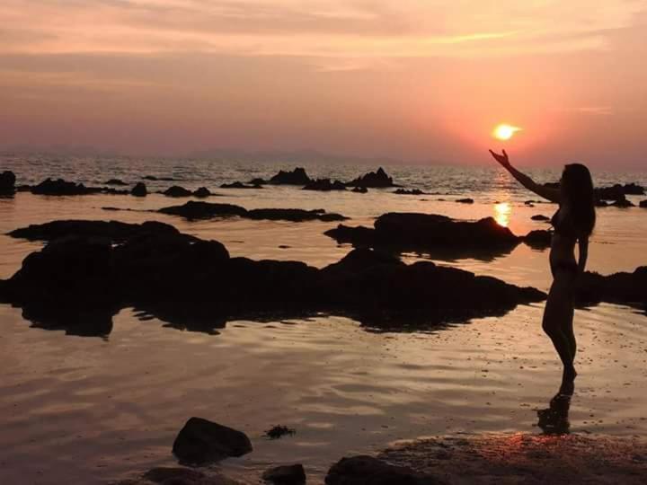 بنسيون Kohjum Seafront Resort