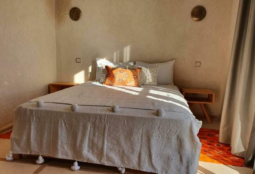 پانسیون Tassourt Lodge