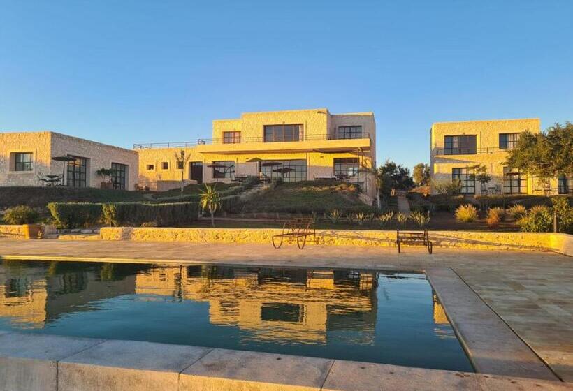 پانسیون Tassourt Lodge