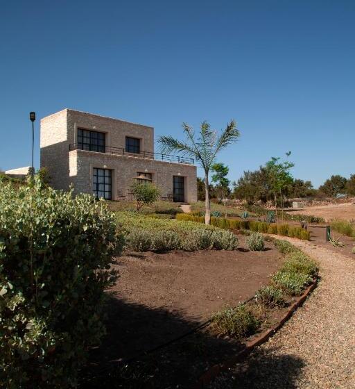 پانسیون Tassourt Lodge