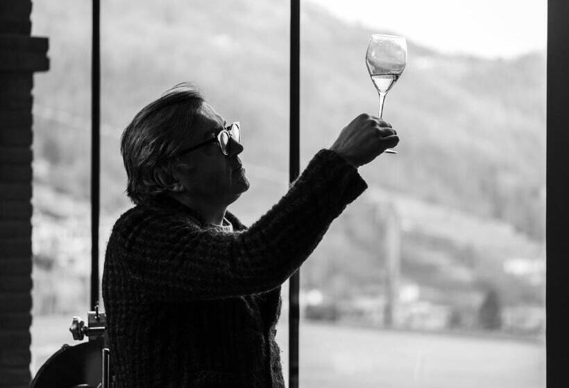 منتجع Agriturismo Podere Cavaga Lago D Iseo Agribio Winery