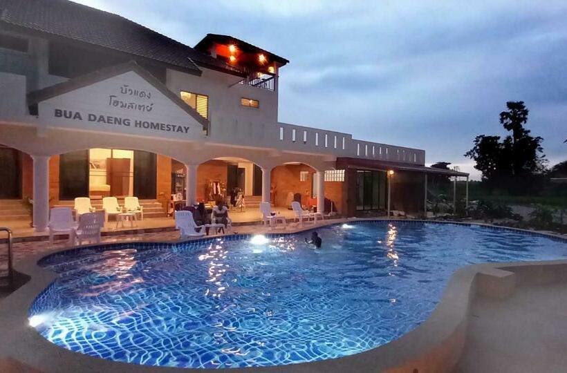 Bua Daeng Homestay Resort