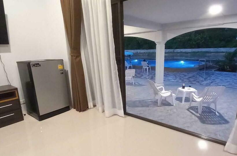 Bua Daeng Homestay Resort