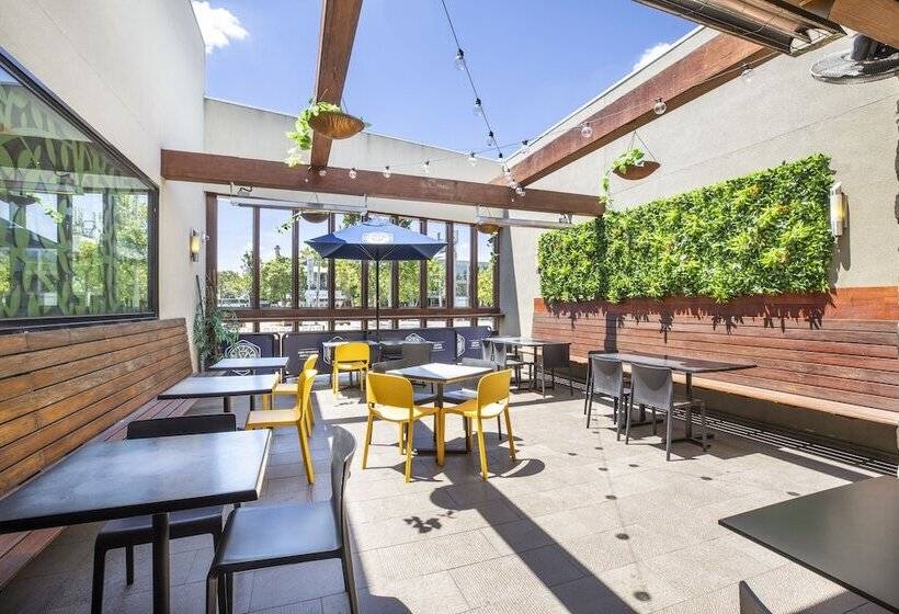 Royal Hotel By Nightcap Social