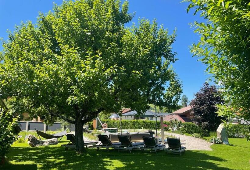 The Matthew   Copper Lodge