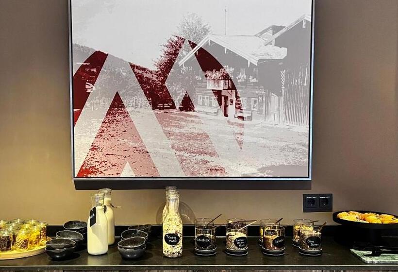 The Matthew   Copper Lodge