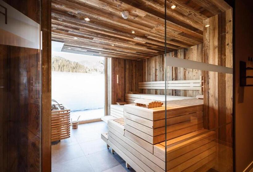 The Matthew   Copper Lodge