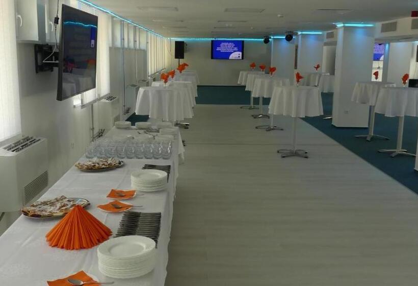 Tisza Tó Apartmanpark