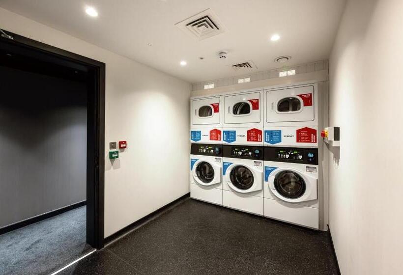 Wilde Aparthotels London Aldgate Tower Bridge