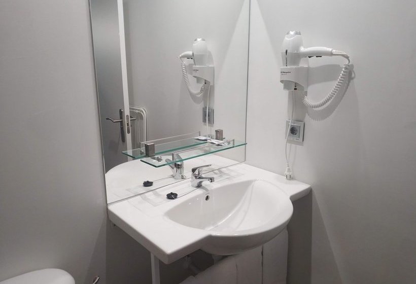 Apartamentos Hi Apartaments Santander 3000