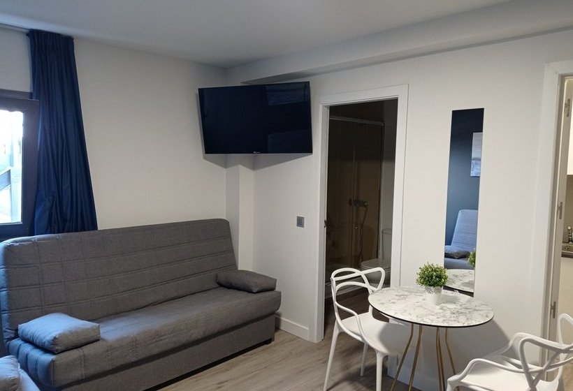 Apartamentos Hi Apartaments Santander 3000