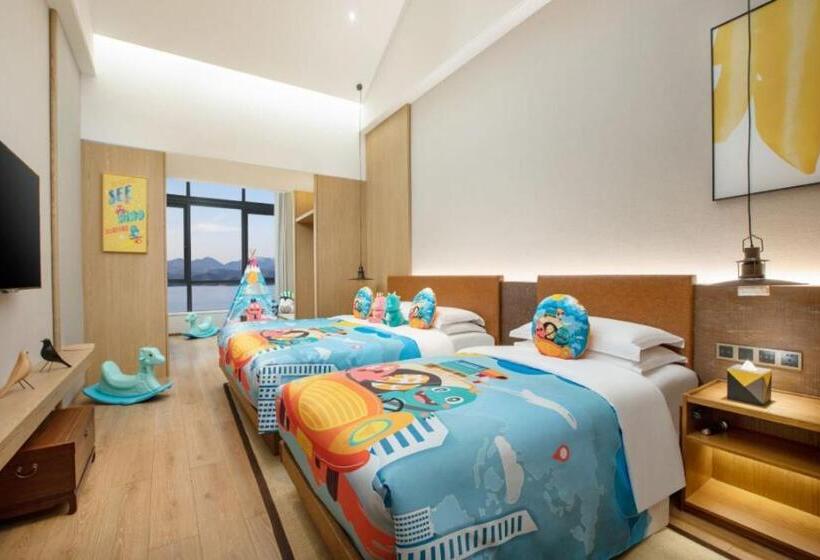 Отель Voco Thousand Island Lake, An Ihg