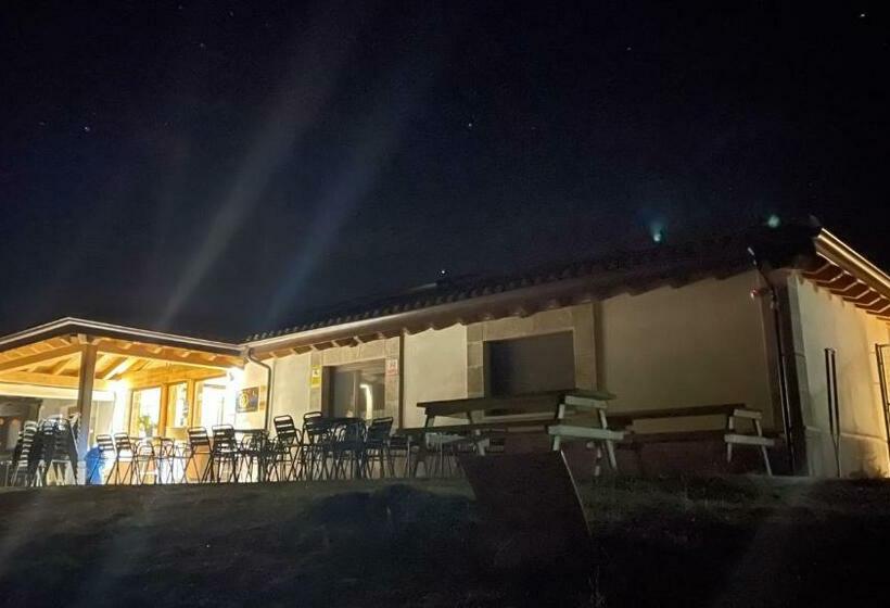 Albergue De Peregrinos Fuente Sidres