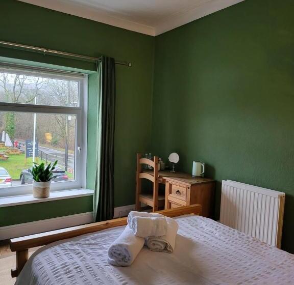 فندق صغير The Ancient Briton