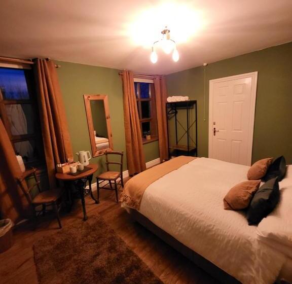 فندق صغير The Ancient Briton