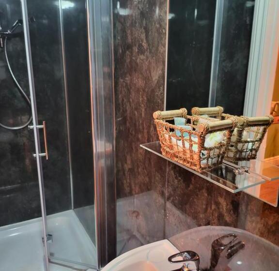 فندق صغير The Ancient Briton