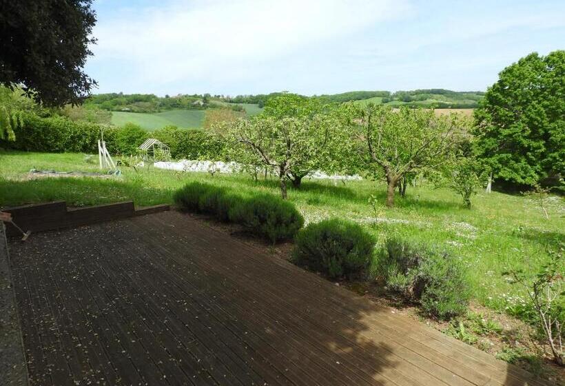 ベッドアンドブレックファースト Chambres D Hôtes La Dame Fines