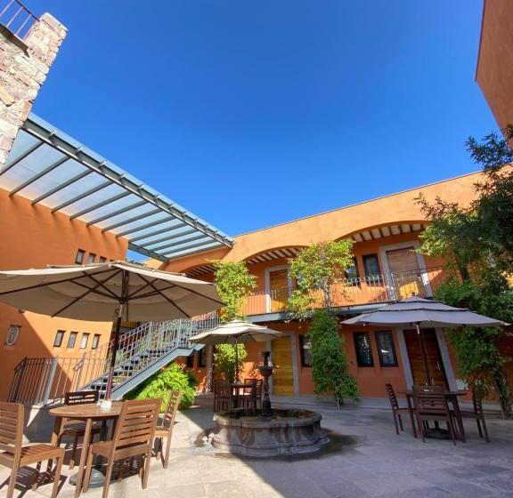 בית מלון כפרי Arista 1026