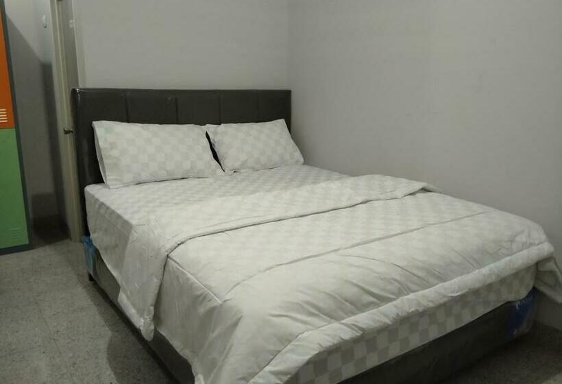 ホテル Brilliant Residence Gading Serpong Redpartner