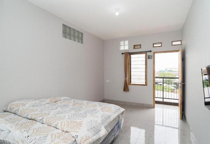 ホテル Brilliant Residence Gading Serpong Redpartner