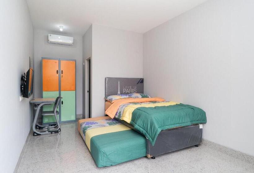 ホテル Brilliant Residence Gading Serpong Redpartner