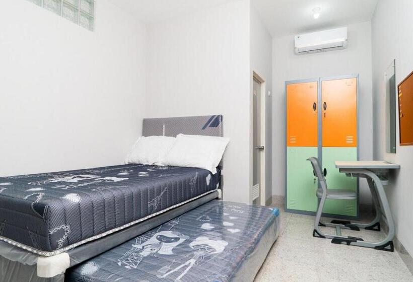 ホテル Brilliant Residence Gading Serpong Redpartner