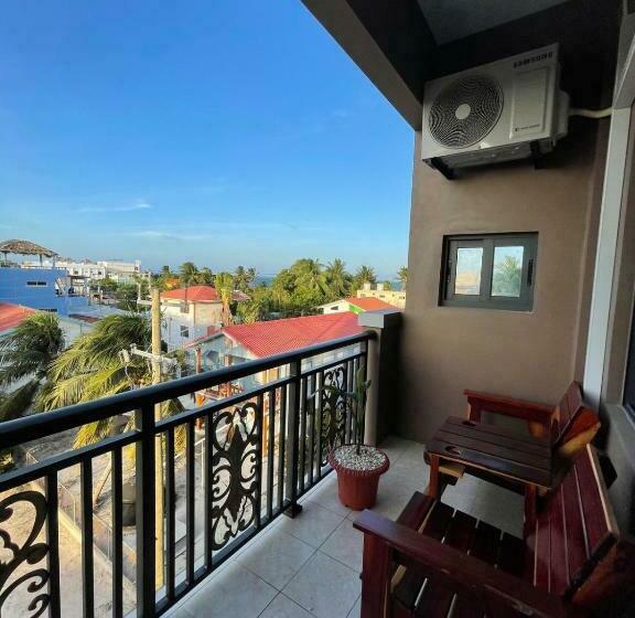 Coral View Hotel & Resort