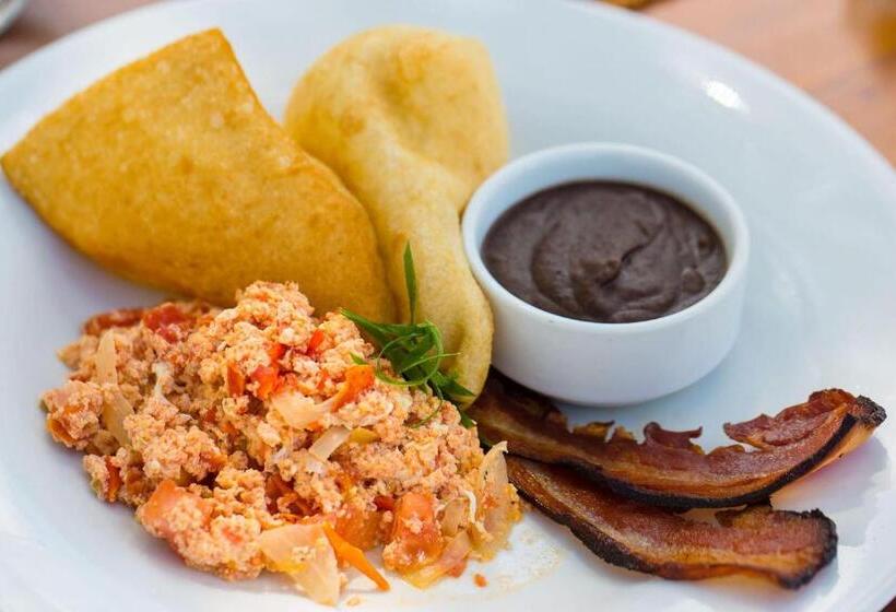 Coral View Hotel & Resort