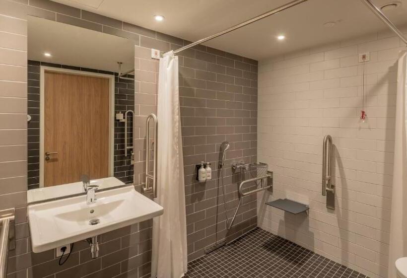 فندق Holiday Inn Express & Suites   Potsdam, An Ihg