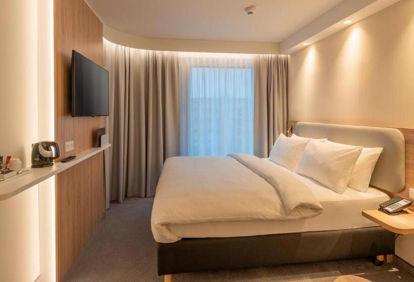 فندق Holiday Inn Express & Suites   Potsdam, An Ihg