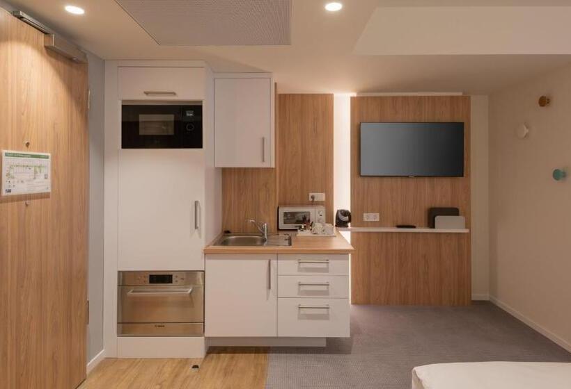 فندق Holiday Inn Express & Suites   Potsdam, An Ihg