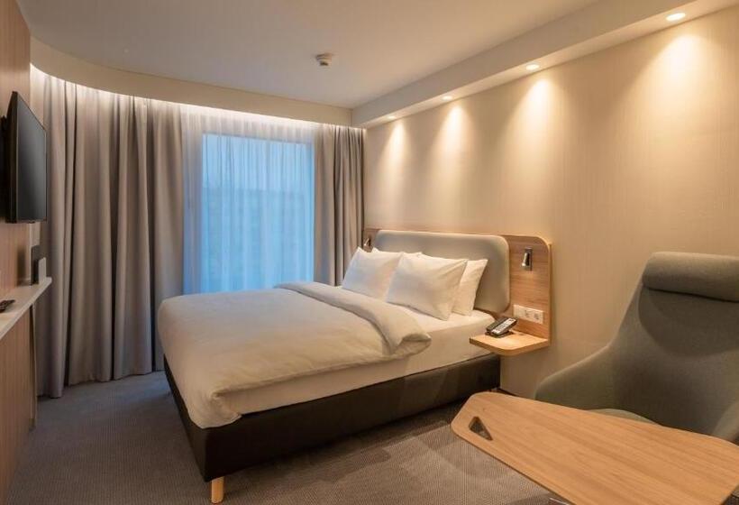 فندق Holiday Inn Express & Suites   Potsdam, An Ihg