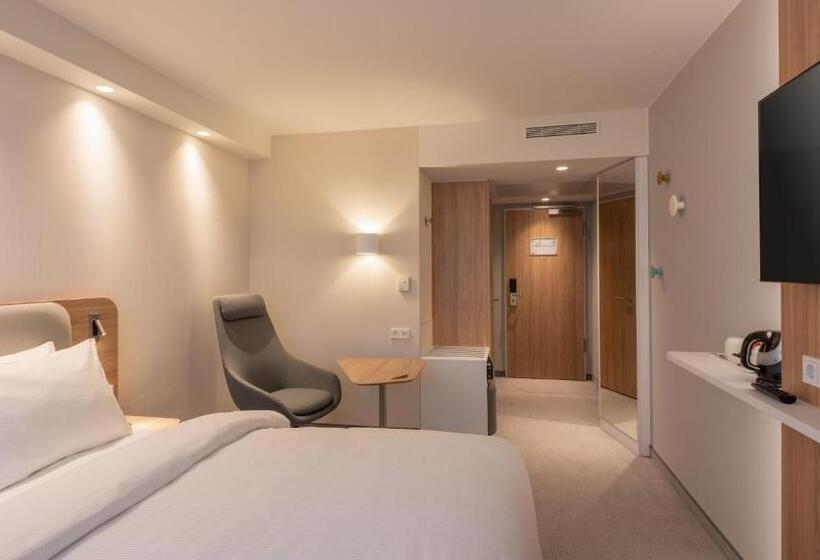 فندق Holiday Inn Express & Suites   Potsdam, An Ihg