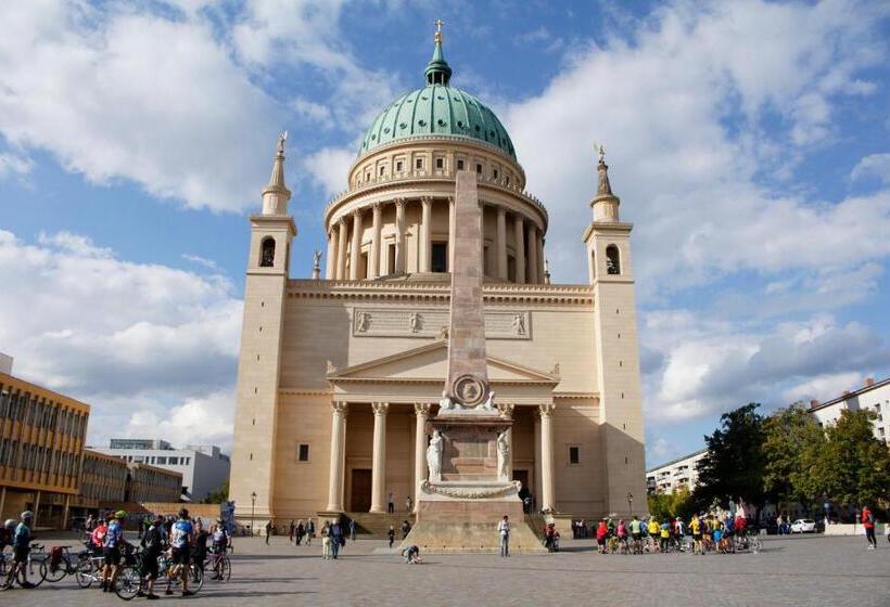 فندق Holiday Inn Express & Suites   Potsdam, An Ihg