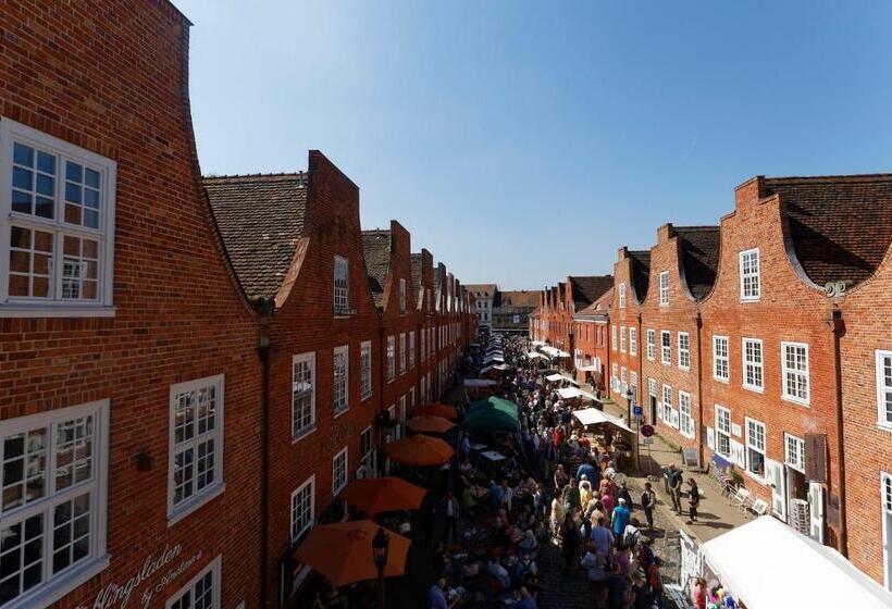 فندق Holiday Inn Express & Suites   Potsdam, An Ihg