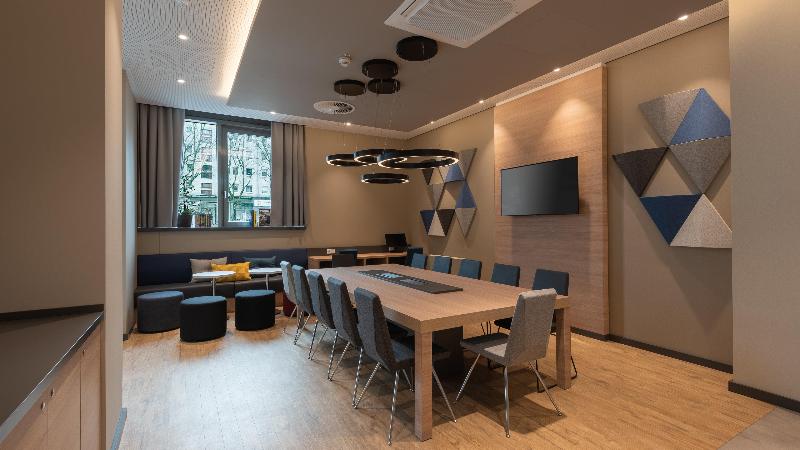 فندق Holiday Inn Express & Suites   Potsdam, An Ihg