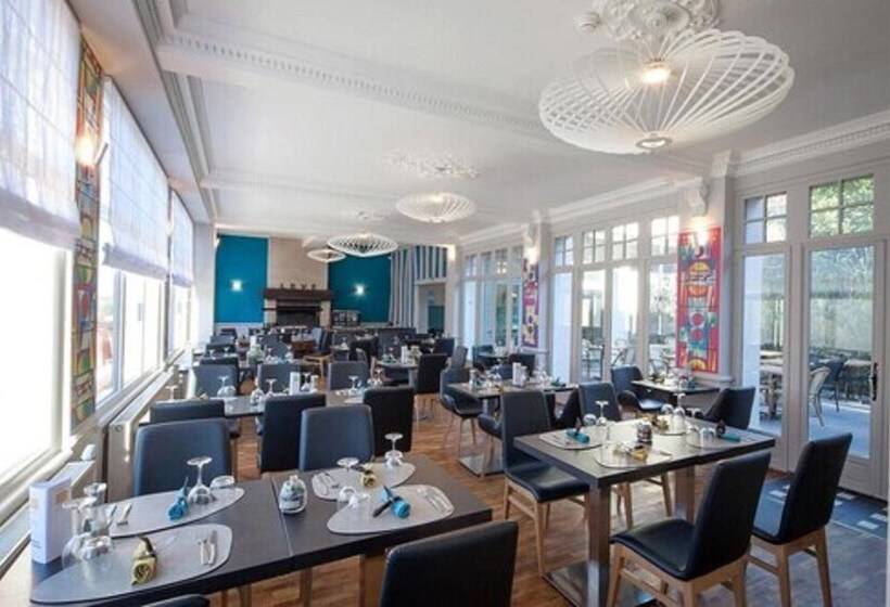 호텔 Logis Hostellerie Du Marche