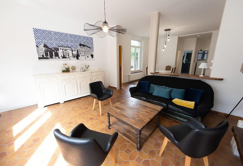 호텔 Logis Hostellerie Du Marche