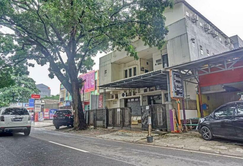 호텔 Oyo 90689 Lily House