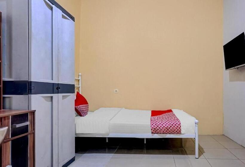 호텔 Oyo 90689 Lily House