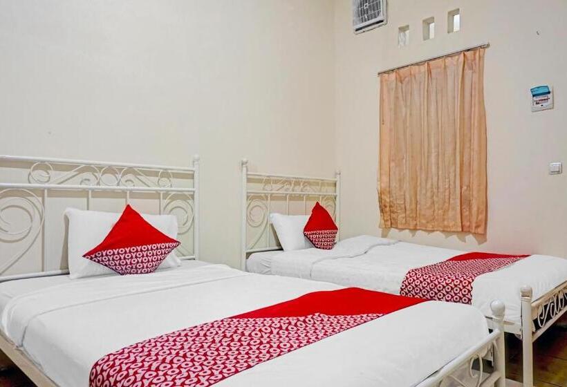 호텔 Oyo 90689 Lily House