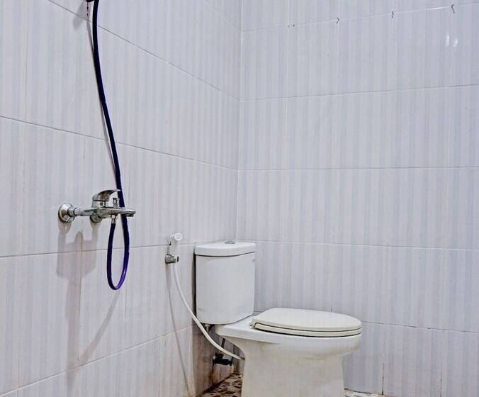 호텔 Oyo 90689 Lily House