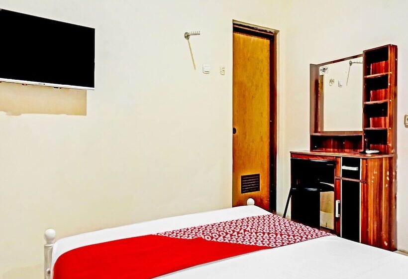 호텔 Oyo 90689 Lily House