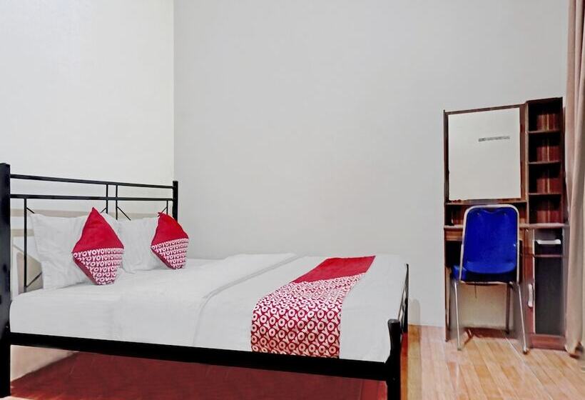 호텔 Oyo 90689 Lily House