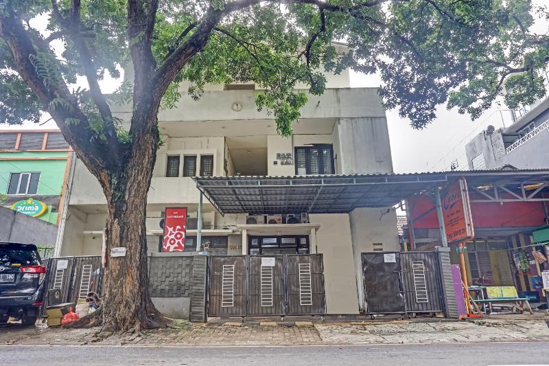 호텔 Oyo 90689 Lily House