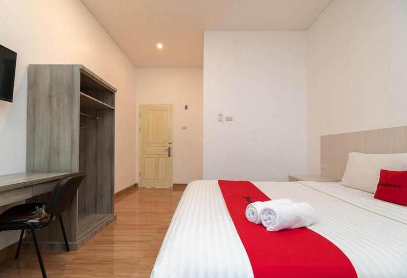 Hotel Reddoorz Near Exit Tol Kotabaru Itera Lampung
