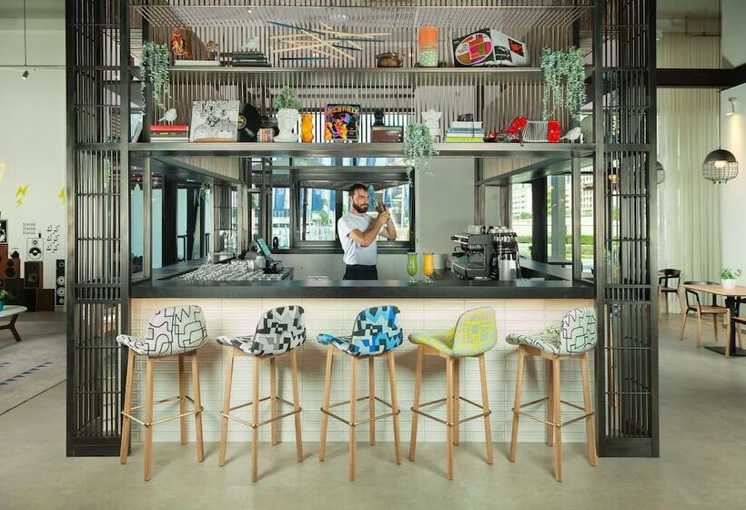 هتل Rove City Walk