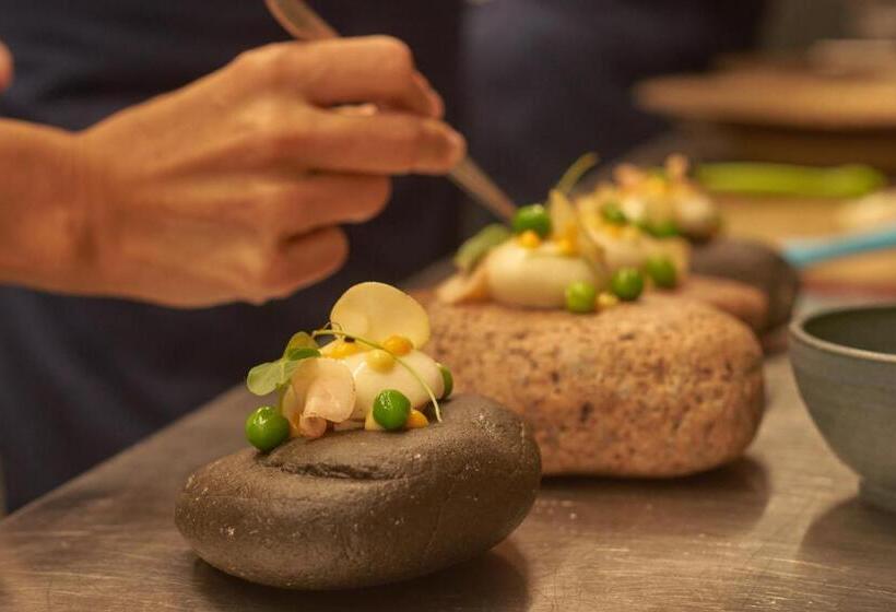 Отель Susana Balbo Winemaker´s House