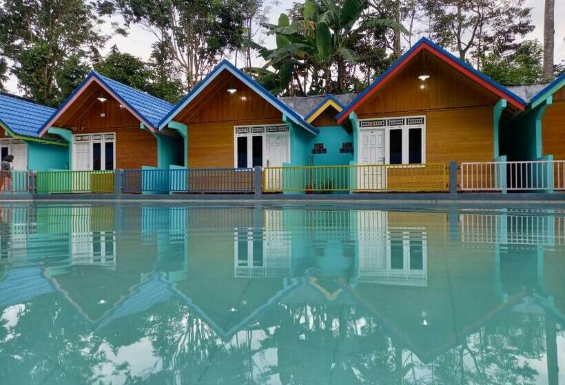 Отель Waterpark & Villa Favour Pagar Alam